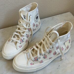 Converse Chuck 70 Hi sneakers with flower embroidery (US size 7.5)